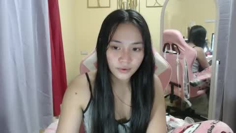 lovely_leah23 online show from September 2025 09:25:02 PM
