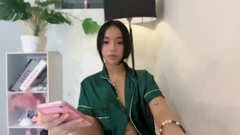 Snapshot of lovely_leah23 chatting on June 2026 02:53:01 AM lovely_leah23 online show from June 2026 02:53:01 AM