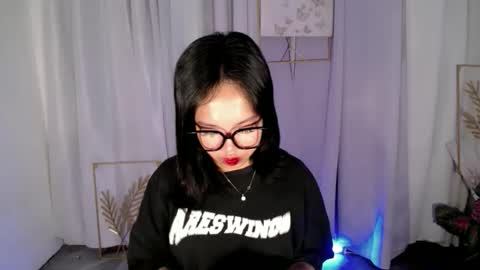 lovely_lianne online show from February 2026 05:28:01 AM