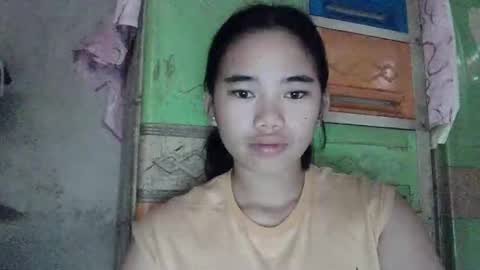 lovely_marie572336 online show from February 2026 12:01:01 AM