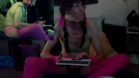 mooie man online show from June 2026 10:43:01 PM