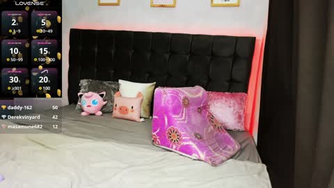 lovely violet13 online show from December 2024 11:54:01 PM