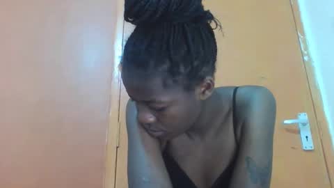 Lovely yvonne online show from October 2025 08:55:01 AM