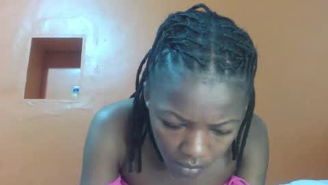 Lovely yvonne online show from November 2025 03:12:02 PM