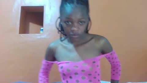 Lovely yvonne online show from November 2025 06:52:01 PM