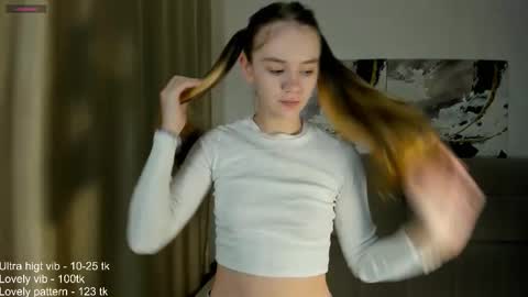 lovelygracee online show from September 2025 05:23:02 PM