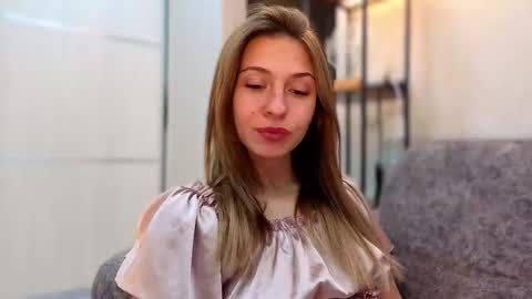 Kate only online show from October 2025 05:33:02 PM