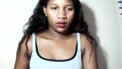 Snapshot of lovelylarra chatting on June 2026 06:24:02 PM lovelylarra online show from June 2026 06:24:02 PM