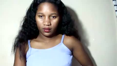 Snapshot of lovelylarra chatting on June 2026 06:14:02 AM lovelylarra online show from June 2026 06:14:02 AM