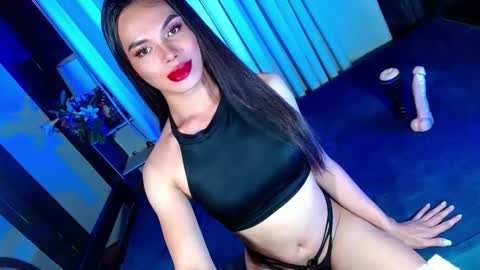 lovelymiss_shyna11 online show from February 2025 05:22:01 PM