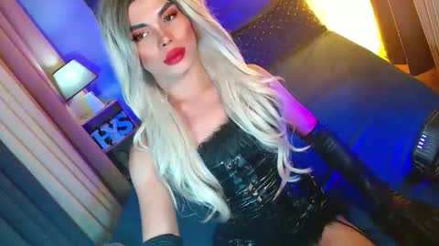 lovelymiss_shyna11 online show from March 2026 10:44:02 AM