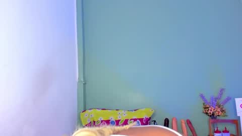 Nicky online show from February 2025 12:37:02 PM