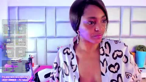 Nicky online show from October 2025 01:08:02 PM