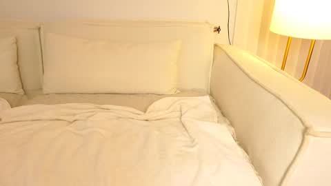 kim online show from September 2025 04:29:01 PM