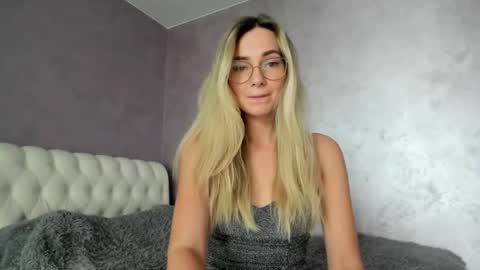 Lovely Rose online show from October 2025 11:20:02 AM