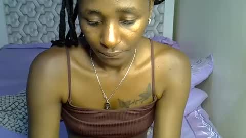 lovelytin online show from December 2025 11:00:01 PM