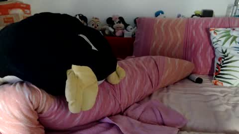 Snapshot of lovelywoman22 chatting on March 2025 05:42:01 AM lovelywoman22 online show from March 2025 05:42:01 AM