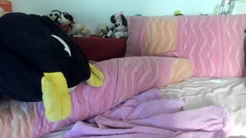 lovelywoman23 online show from February 2025 06:01:01 PM