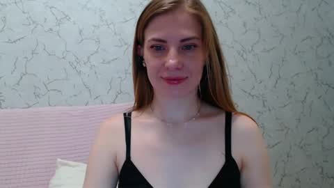 Mary Love online show from September 2025 03:24:02 PM