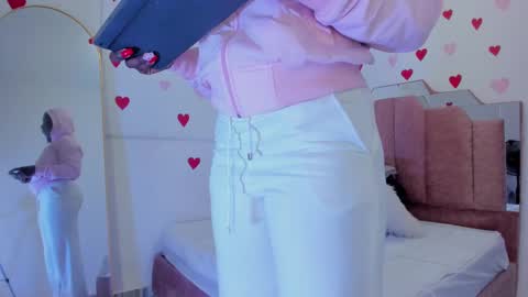 Snapshot of lovequeen02 chatting on February 2025 11:53:01 AM L O V E online show from February 2025 11:53:01 AM