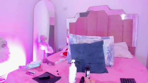 Snapshot of lovequeen02 chatting on March 2025 02:56:02 PM L O V E online show from March 2025 02:56:02 PM