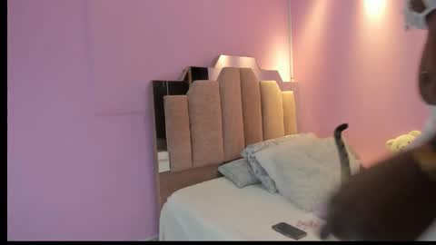 Snapshot of lovequeen02 chatting on September 2025 11:58:01 AM L O V E online show from September 2025 11:58:01 AM