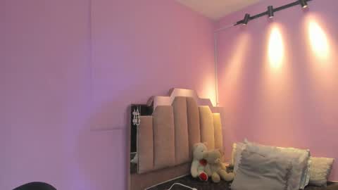 Snapshot of lovequeen02 chatting on September 2025 11:48:01 AM L O V E online show from September 2025 11:48:01 AM