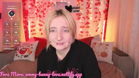 Snapshot of lover_emmy chatting on September 2025 06:21:01 PM Emmy online show from September 2025 06:21:01 PM