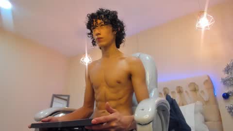 Snapshot of loverboy8_ chatting on December 2024 01:32:02 PM loverboy8_ online show from December 2024 01:32:02 PM