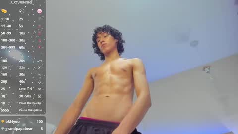 Snapshot of loverboy8_ chatting on January 2025 11:00:02 AM loverboy8_ online show from January 2025 11:00:02 AM