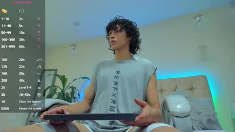 Snapshot of loverboy8_ chatting on January 2025 06:24:01 AM loverboy8_ online show from January 2025 06:24:01 AM