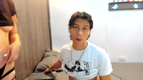 Lovers Clover X online show from September 2025 11:39:02 PM