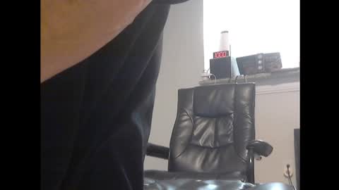 Snapshot of loveshaft69 chatting on December 2024 04:01:02 AM LoveShaft69 online show from December 2024 04:01:02 AM