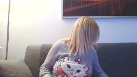 Marlyn online show from December 2024 06:17:02 PM