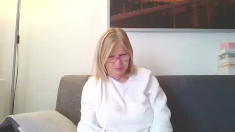 Marlyn online show from December 2024 02:17:02 PM