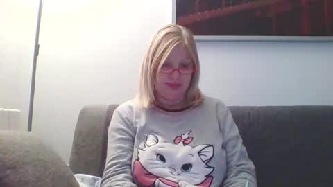 Marlyn online show from January 2025 11:31:01 PM