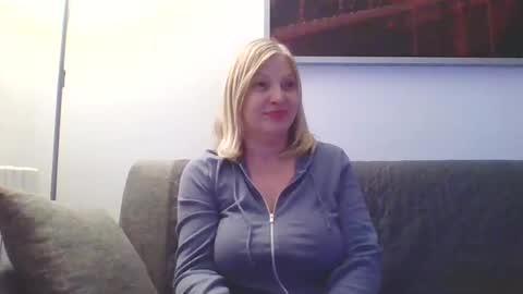 Marlyn online show from January 2025 12:28:01 AM