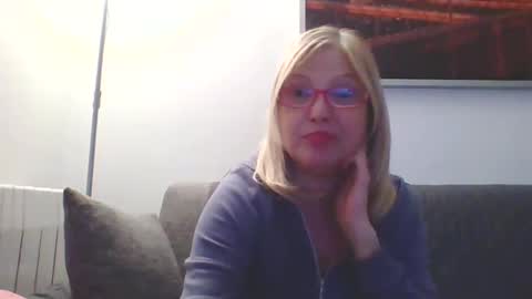 Marlyn online show from January 2025 04:44:01 PM