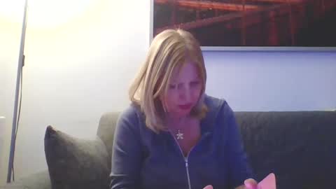 Marlyn online show from January 2025 07:17:02 PM