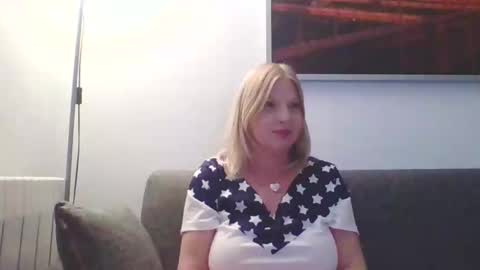 Marlyn online show from January 2025 09:40:01 PM