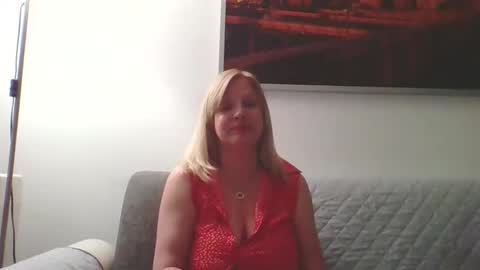 Marlyn online show from September 2025 09:07:02 PM