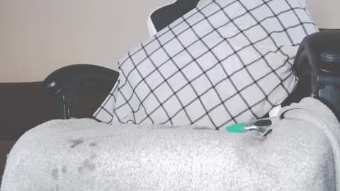 lovetobeused online show from September 2025 06:35:02 PM