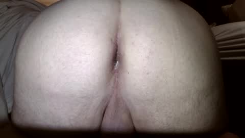 Snapshot of lovesurass2 chatting on January 2026 11:19:01 PM lovesurass2 online show from January 2026 11:19:01 PM