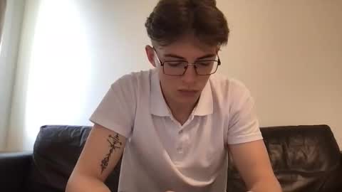 Snapshot of lovet1me chatting on May 2026 01:27:01 PM luv online show from May 2026 01:27:01 PM