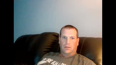 lovetocum37 online show from October 2025 04:48:02 PM