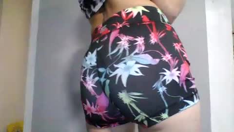 lovetocum69699 online show from October 2025 05:10:01 PM