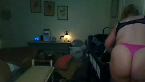 Snapshot of lovetubes101 chatting on September 2025 12:55:02 AM lovetubes101 online show from September 2025 12:55:02 AM