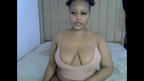 Snapshot of loveydivah chatting on May 2026 07:20:01 PM loveydivah online show from May 2026 07:20:01 PM