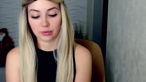 Rosie  online show from December 2024 01:56:02 PM