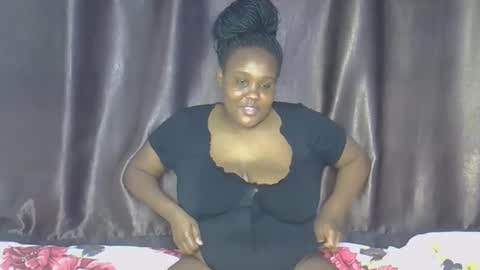 Snapshot of loveytiana chatting on November 2025 06:52:01 PM loveytiana online show from November 2025 06:52:01 PM